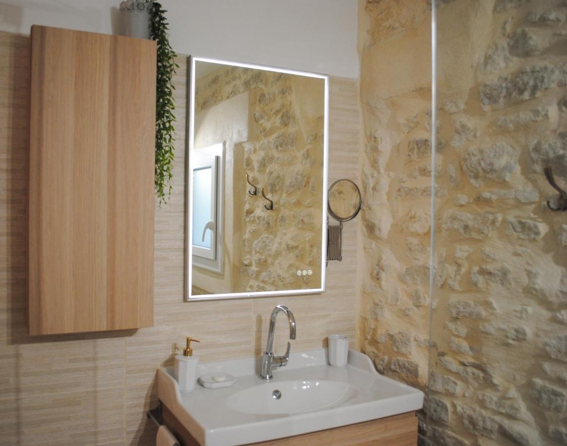Bed and Breakfast Terre de Bacchus Vacqueyras Exterior foto