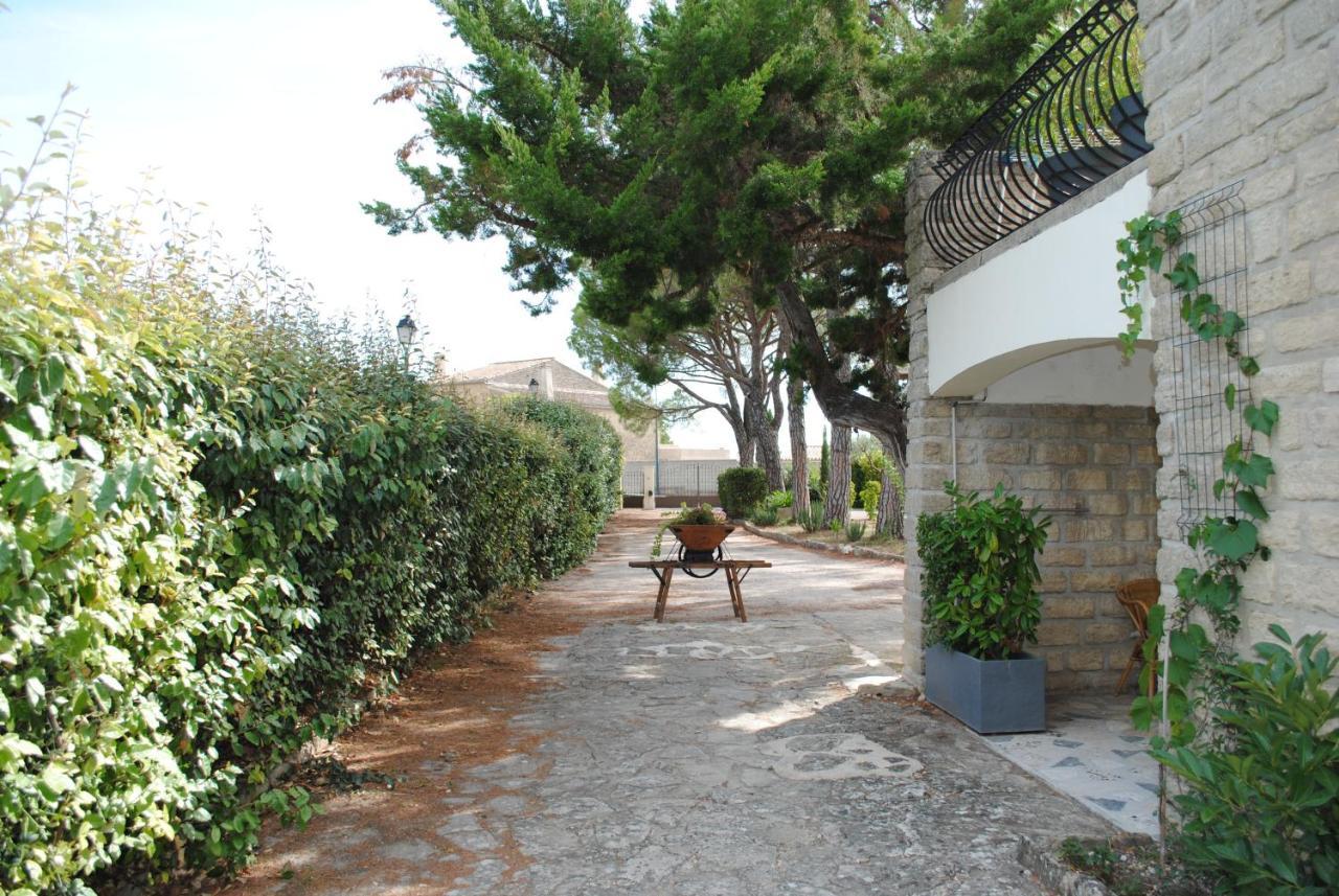 Bed and Breakfast Terre de Bacchus Vacqueyras Exterior foto